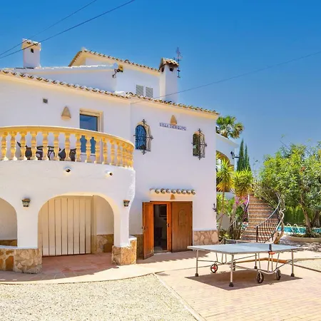 Jacqueline By Вилла