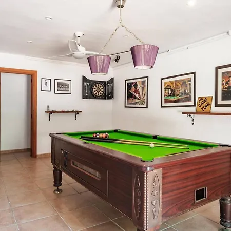 Вилла Jacqueline By