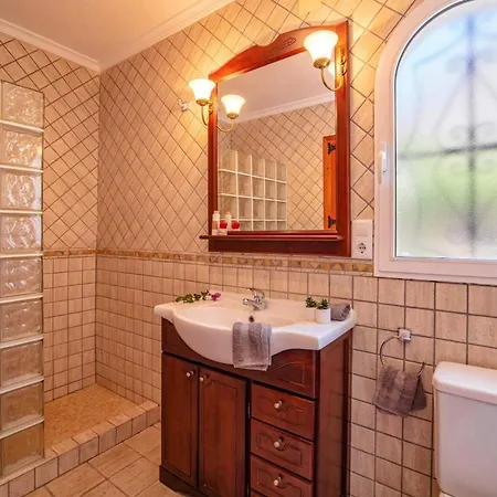 Вилла Jacqueline By