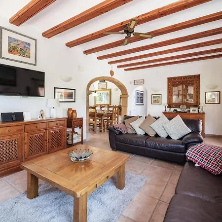 Jacqueline By Вилла *